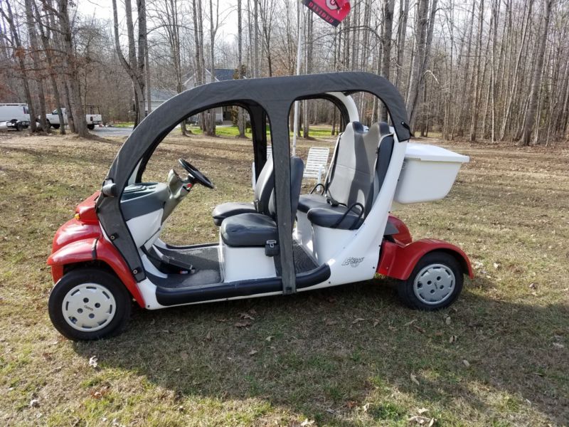 Gem E825 Electric Golf Cart