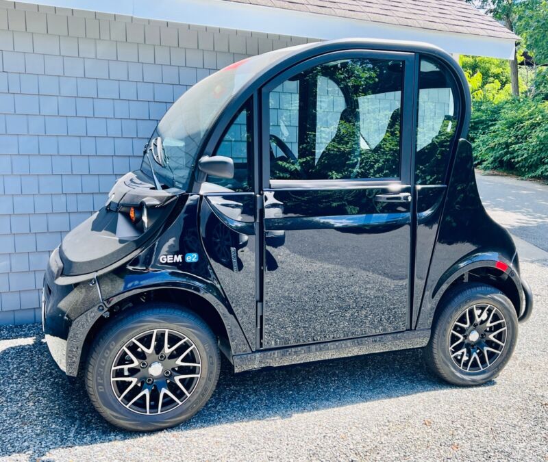 Polaris Gem E2 Electric Car Cart / 155 Original Miles / Full Door Kit ...